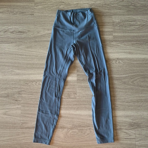 LULULEMON ALIGN LEGGINGS - Picture 1 of 4